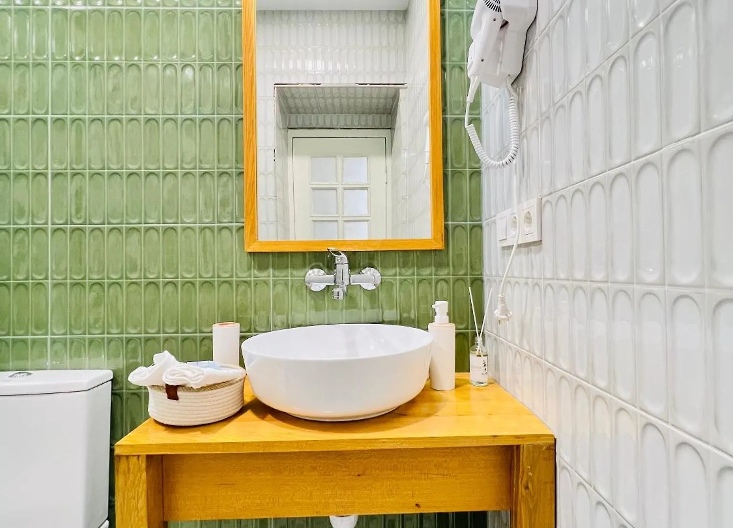 Pirosmani Boutique Aparthotel Тбилиси